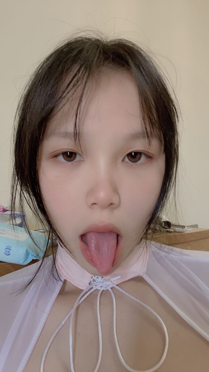 【2023-06-11】Touch my boobs baby..💓.m4v